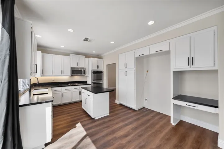 24035 Orleans Lane, Murrieta, California 92562