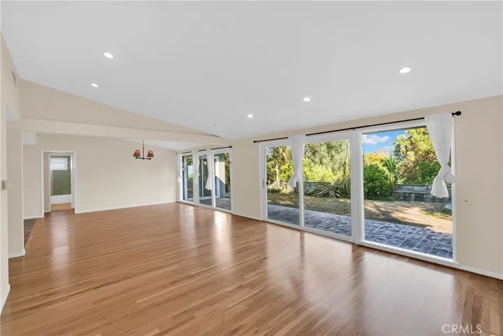 27104 Shorewood Road, Rancho Palos Verdes, California 90275