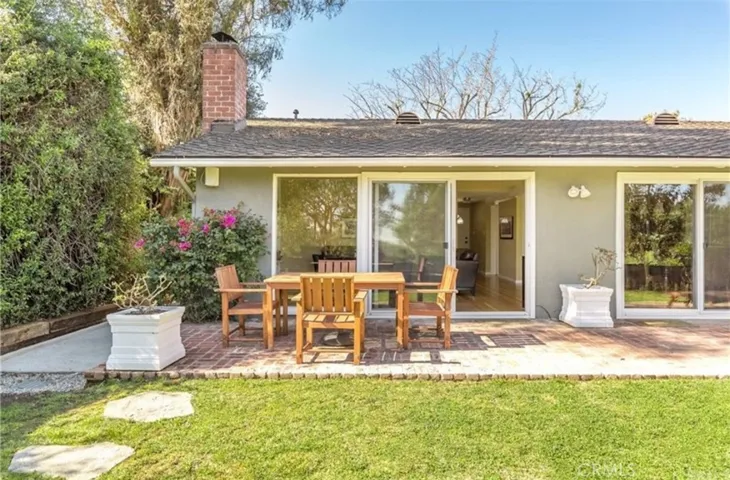 27104 Shorewood Road, Rancho Palos Verdes, California 90275