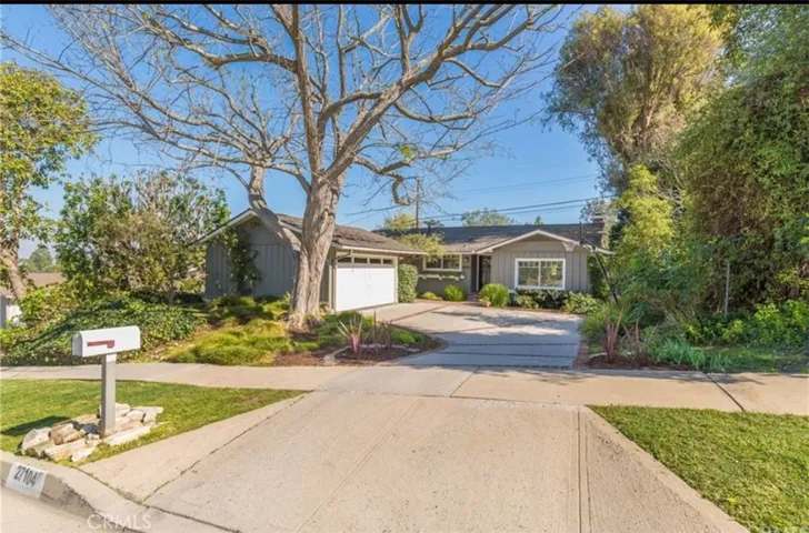 27104 Shorewood Road, Rancho Palos Verdes, California 90275