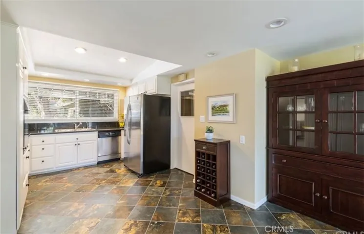 27104 Shorewood Road, Rancho Palos Verdes, California 90275