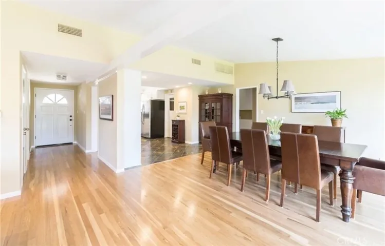 27104 Shorewood Road, Rancho Palos Verdes, California 90275
