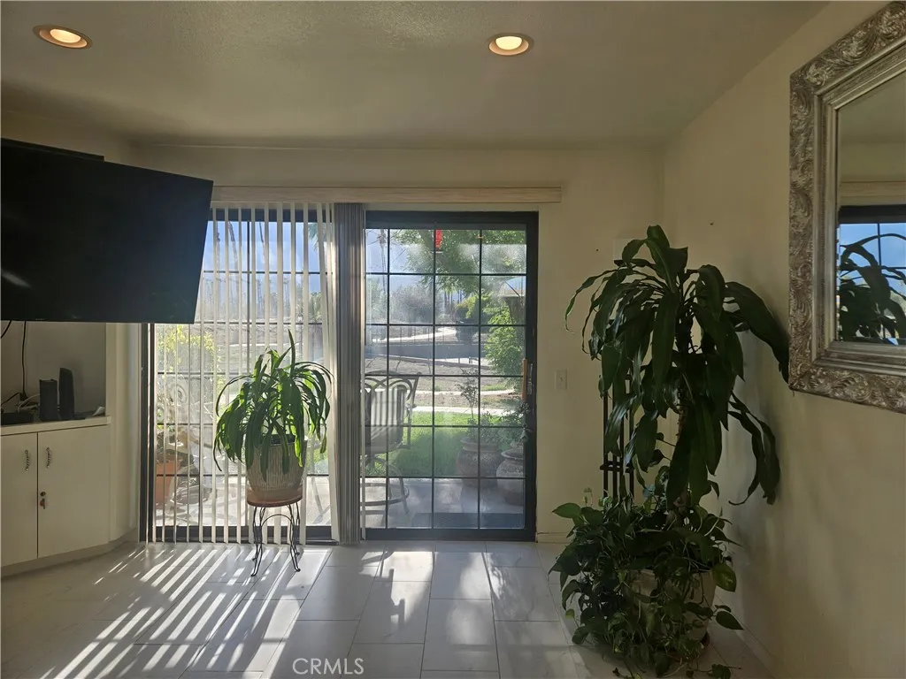 505 505 S Farrell, Palm Springs, California 92264 home-pic-24