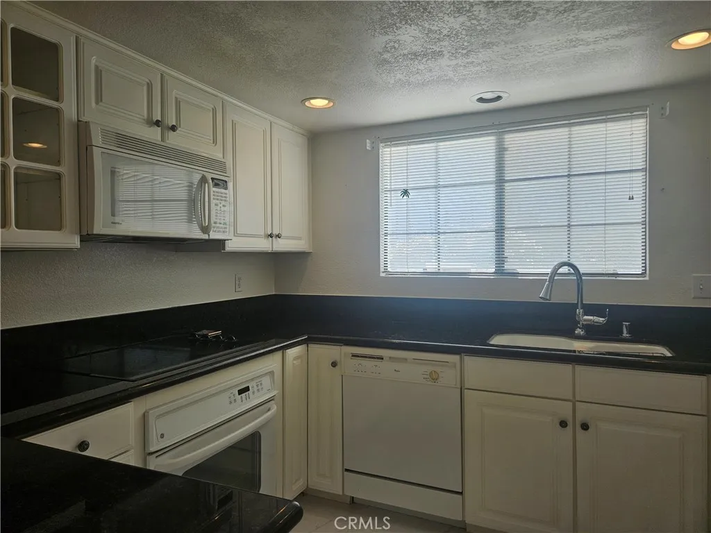 505 505 S Farrell, Palm Springs, California 92264 home-pic-15