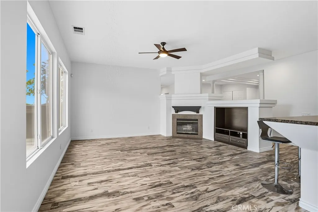 24006 Spencer Butte Drive, Perris, California 92570 home-pic-20
