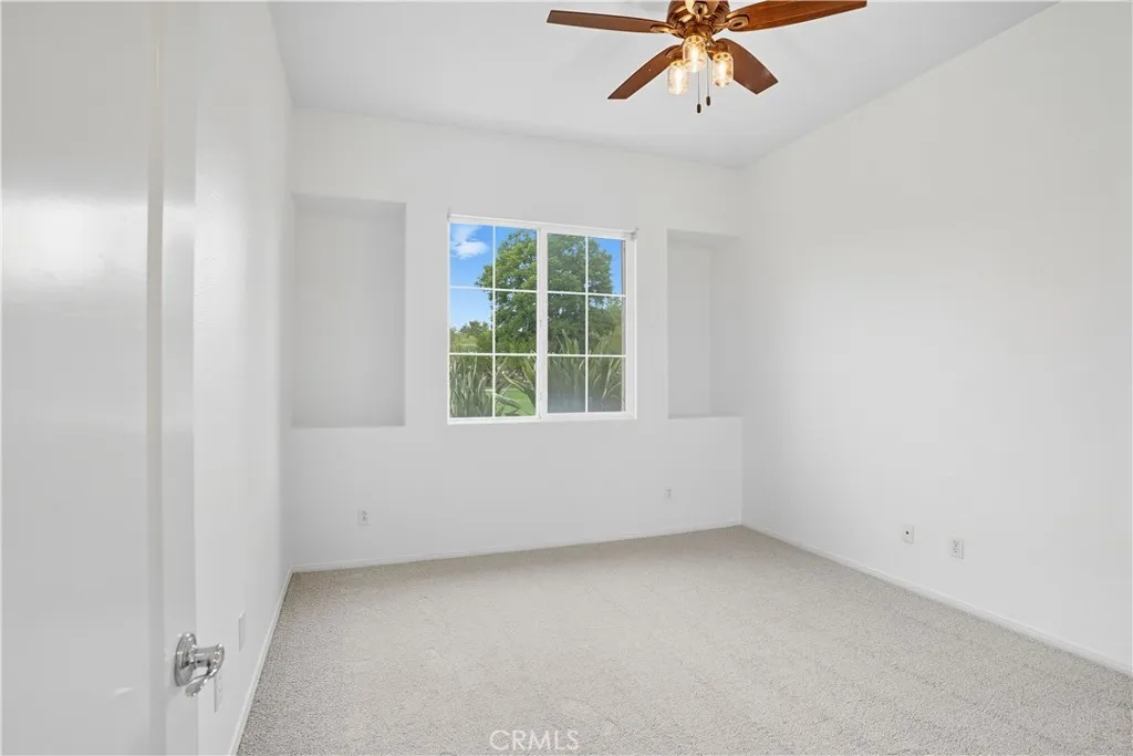 24006 Spencer Butte Drive, Perris, California 92570 home-pic-31