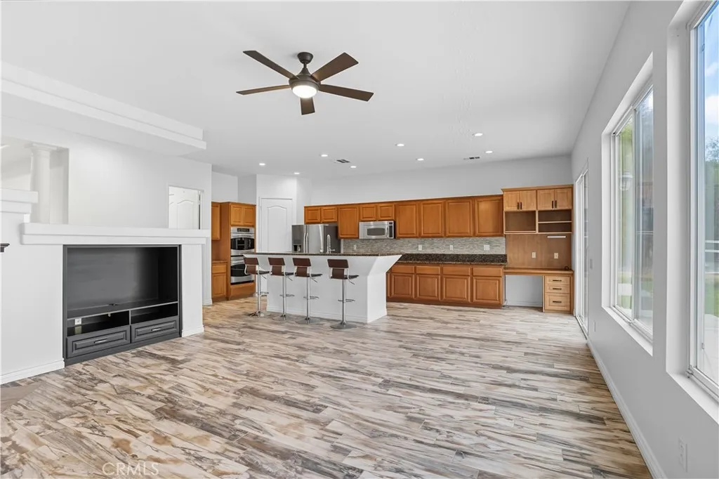 24006 Spencer Butte Drive, Perris, California 92570 home-pic-19