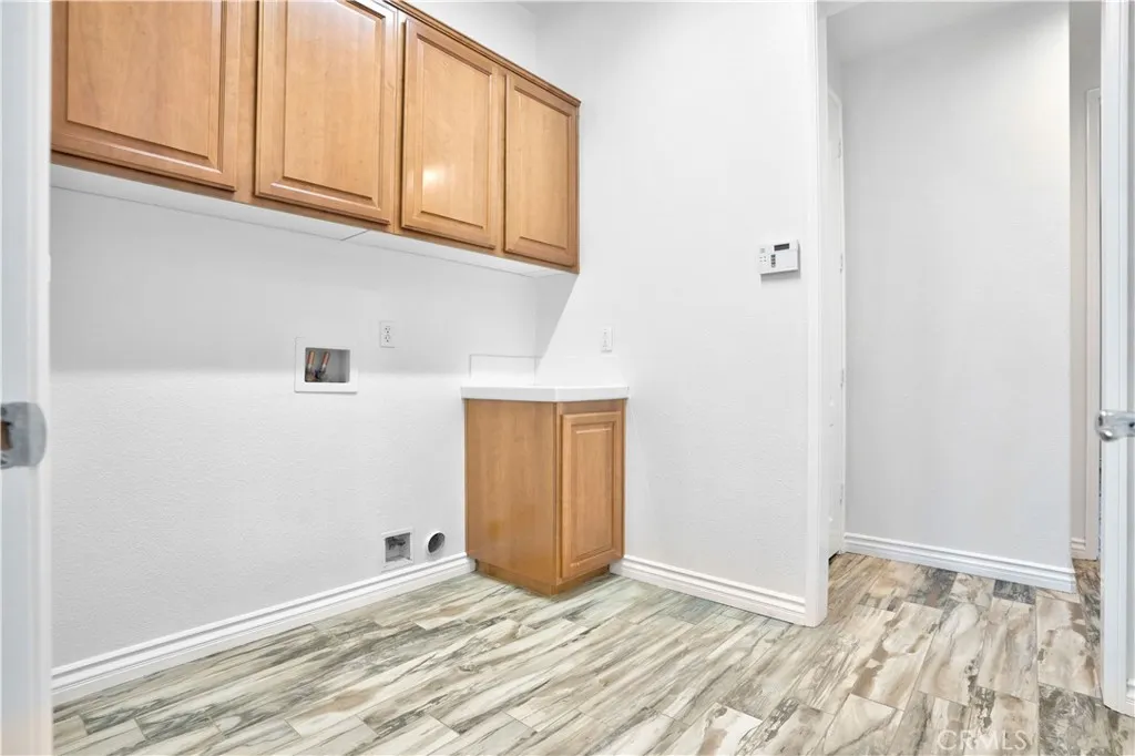24006 Spencer Butte Drive, Perris, California 92570 home-pic-22