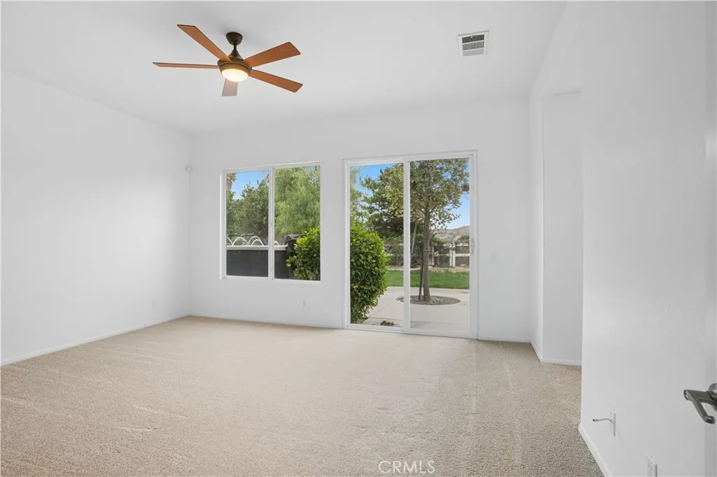 24006 Spencer Butte Drive, Perris, California 92570 home-pic-27
