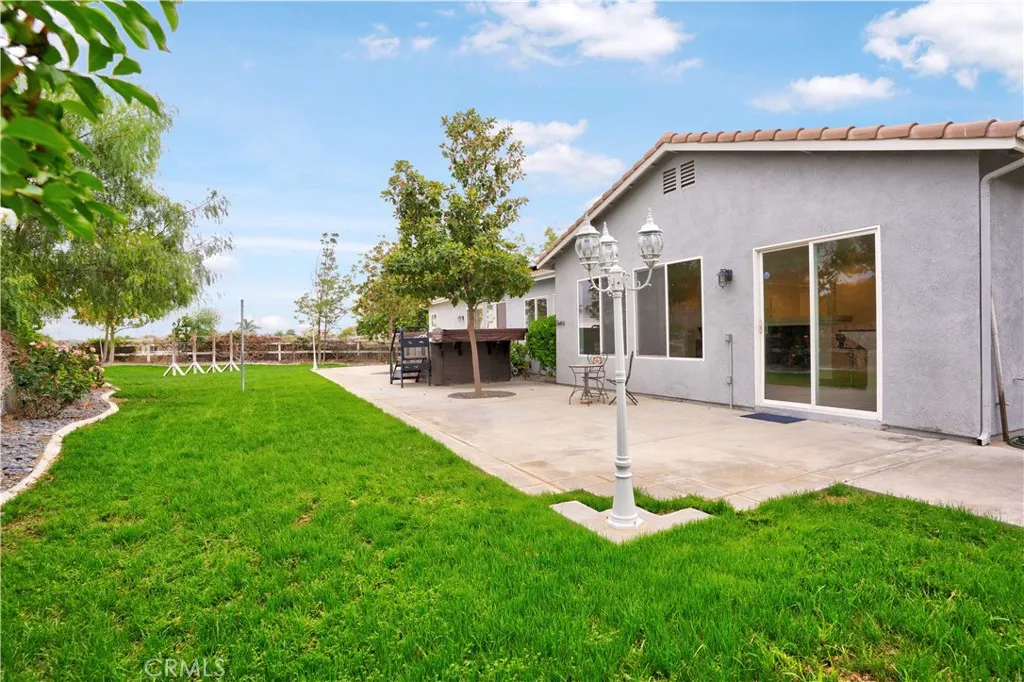 24006 Spencer Butte Drive, Perris, California 92570 home-pic-46