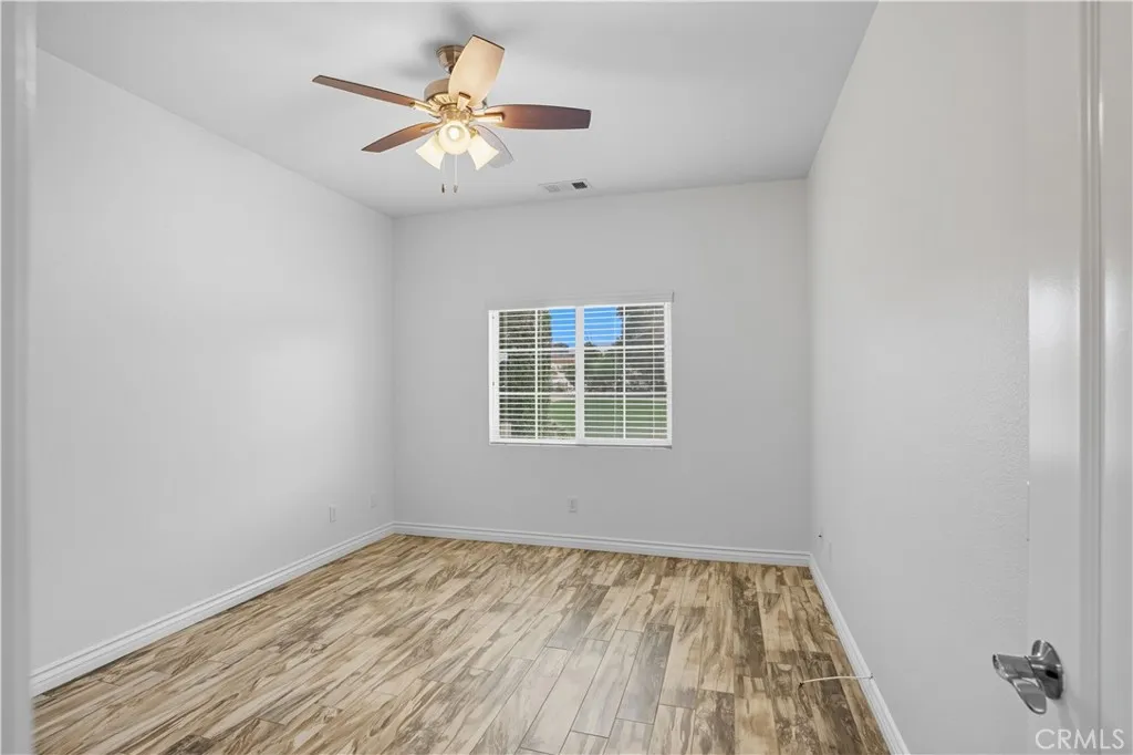24006 Spencer Butte Drive, Perris, California 92570 home-pic-23
