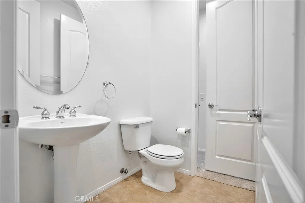 24006 Spencer Butte Drive, Perris, California 92570 home-pic-38