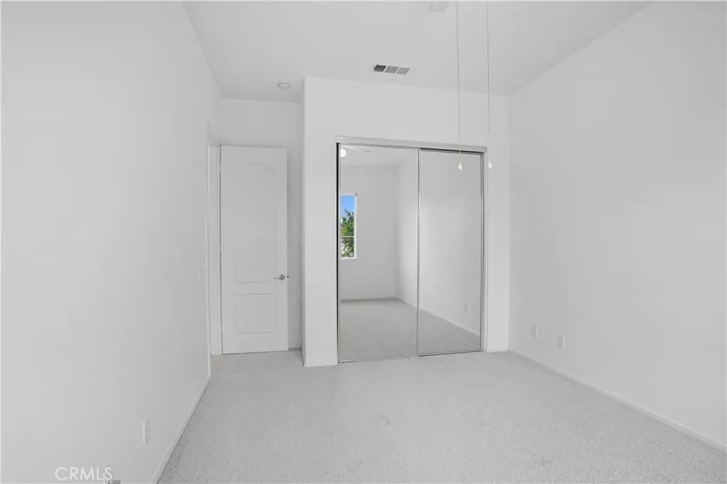 24006 Spencer Butte Drive, Perris, California 92570 home-pic-32
