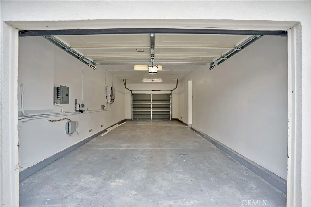 24006 Spencer Butte Drive, Perris, California 92570 home-pic-39