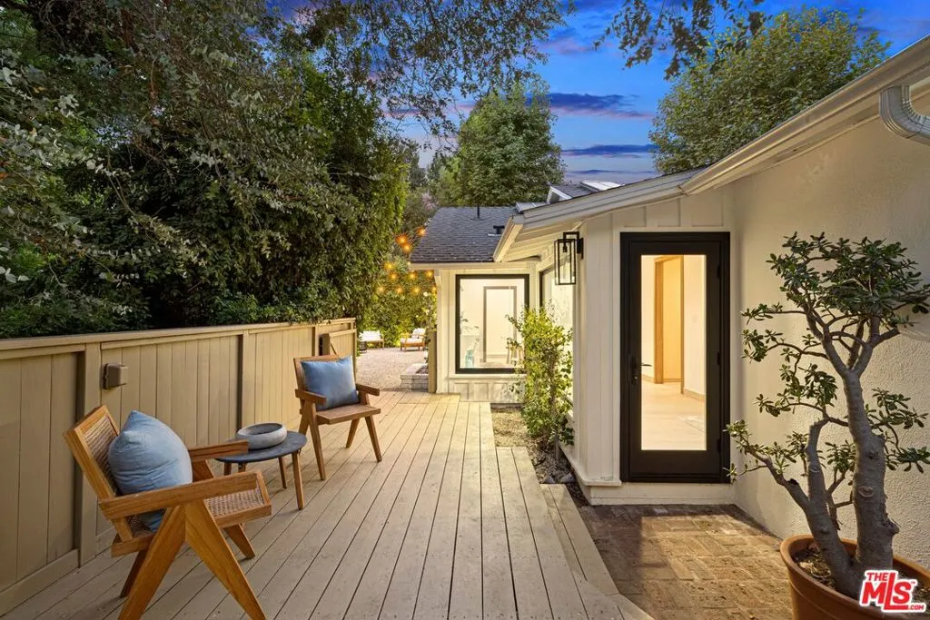 15415 Milldale Drive, Los Angeles, California 90077 home-pic-27