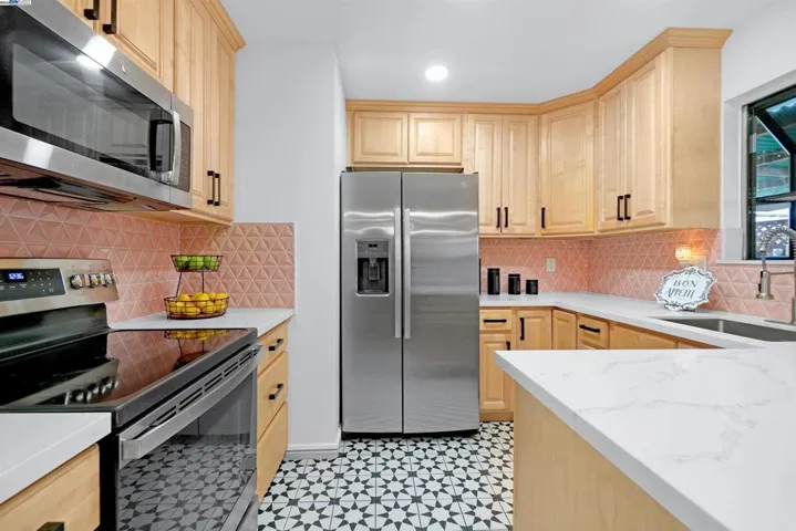 179 Loma Verde Dr, San Lorenzo, California 94580