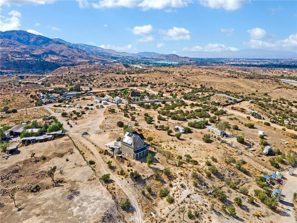 2575 2575 Rale, Palmdale, California 93550 home-pic-58