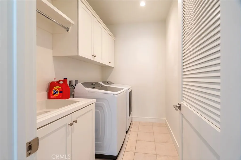 141 Dolci, Irvine, California 92602 home-pic-21