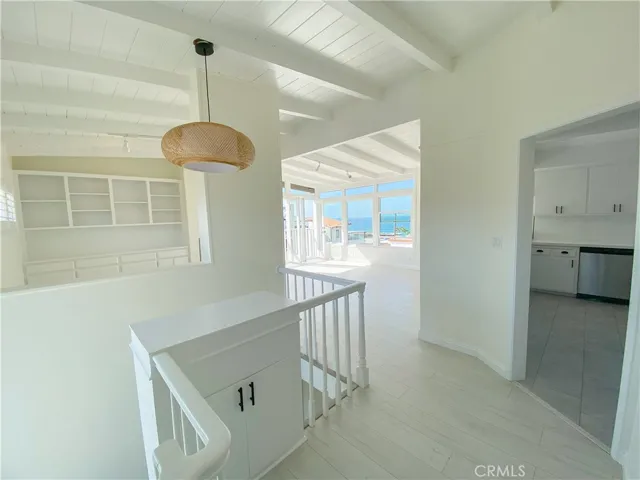 233 6th Street, Manhattan Beach, California 90266