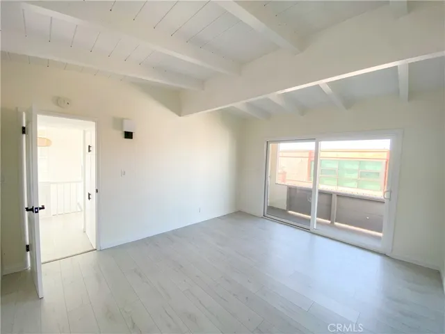 233 6th Street, Manhattan Beach, California 90266