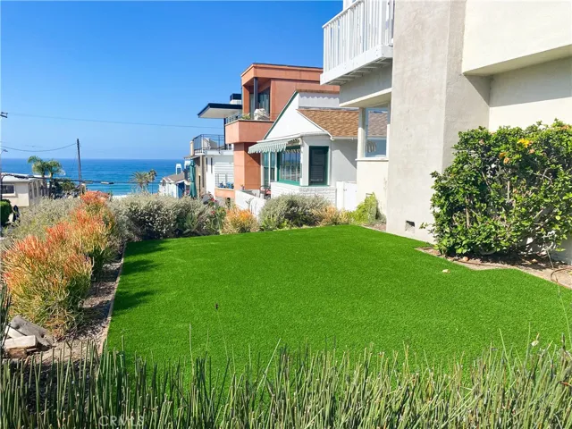 233 6th Street, Manhattan Beach, California 90266