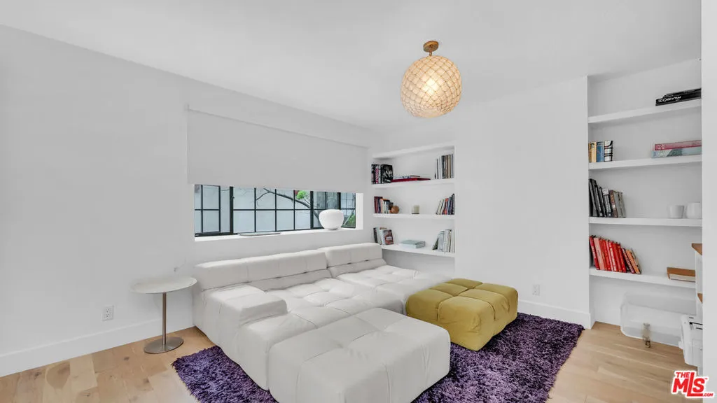 202 San Vicente Boulevard 15, Santa Monica, California 90402 home-pic-17