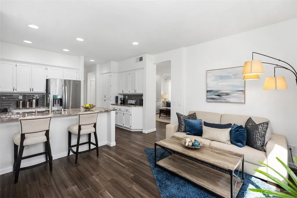 30 El Cencerro, Rancho Santa Margarita, California 92688 home-pic-2