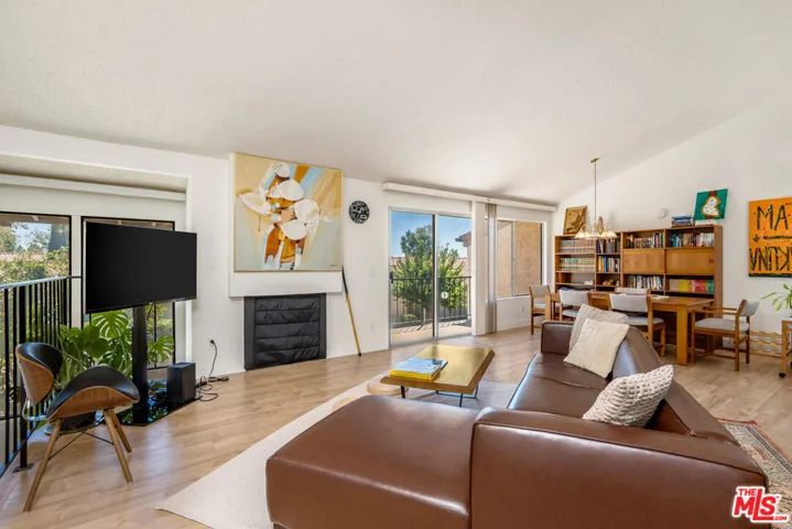 19547 Rinaldi Street 30, Porter Ranch, California 91326