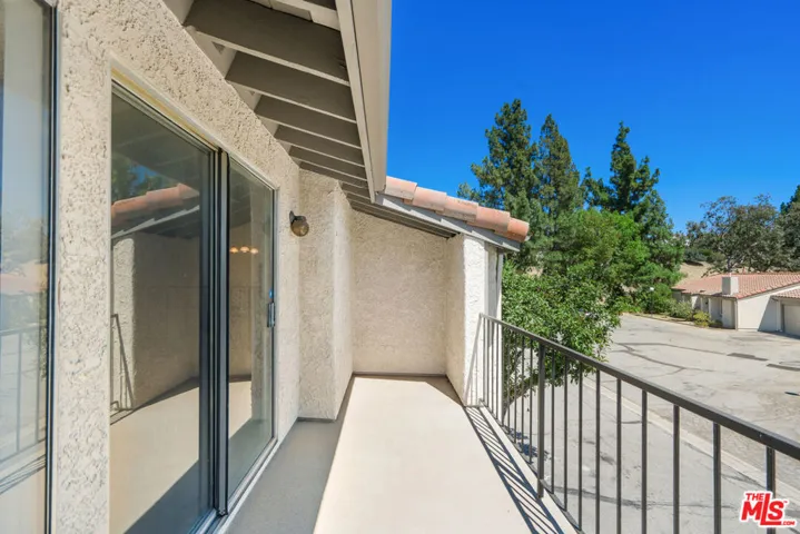 19547 Rinaldi Street 30, Porter Ranch, California 91326