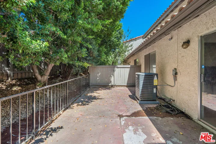 19547 Rinaldi Street 30, Porter Ranch, California 91326