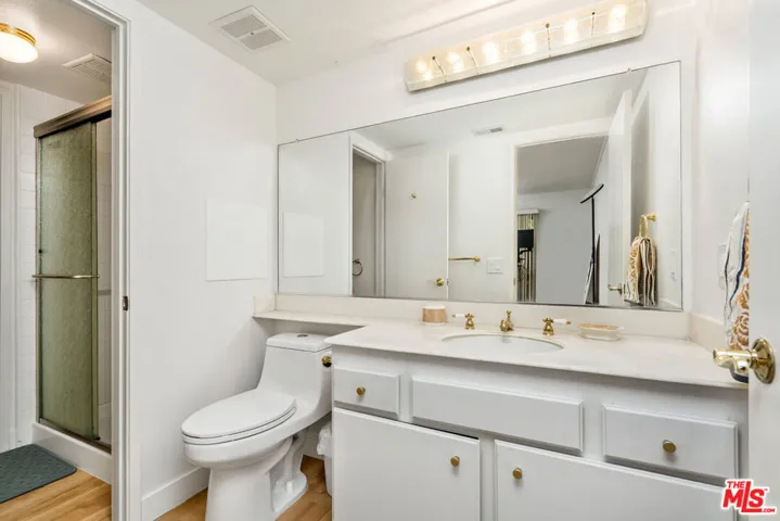 19547 Rinaldi Street 30, Porter Ranch, California 91326