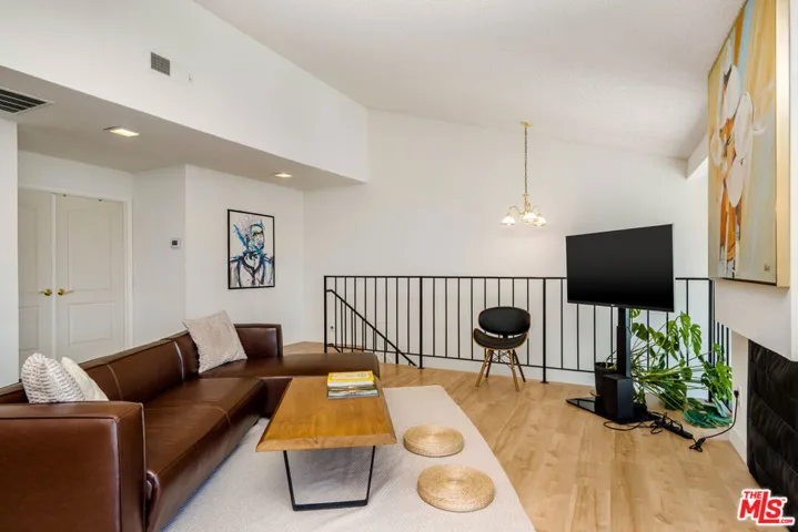 19547 Rinaldi Street 30, Porter Ranch, California 91326