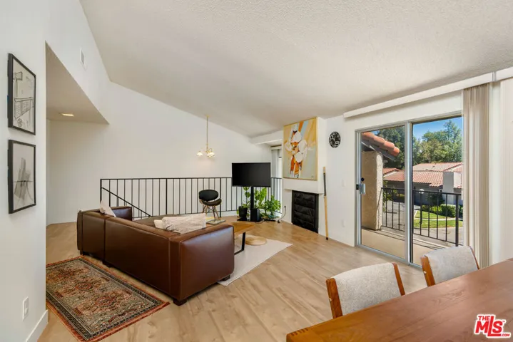 19547 Rinaldi Street 30, Porter Ranch, California 91326
