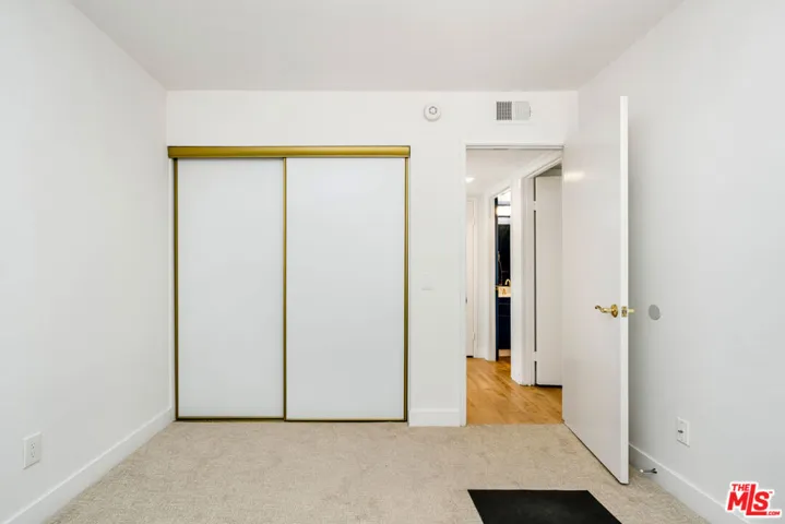 19547 Rinaldi Street 30, Porter Ranch, California 91326