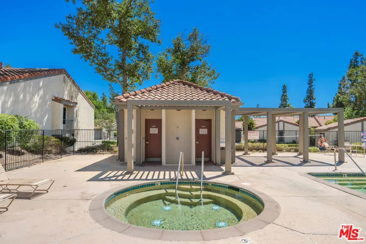 19547 Rinaldi Street 30, Porter Ranch, California 91326