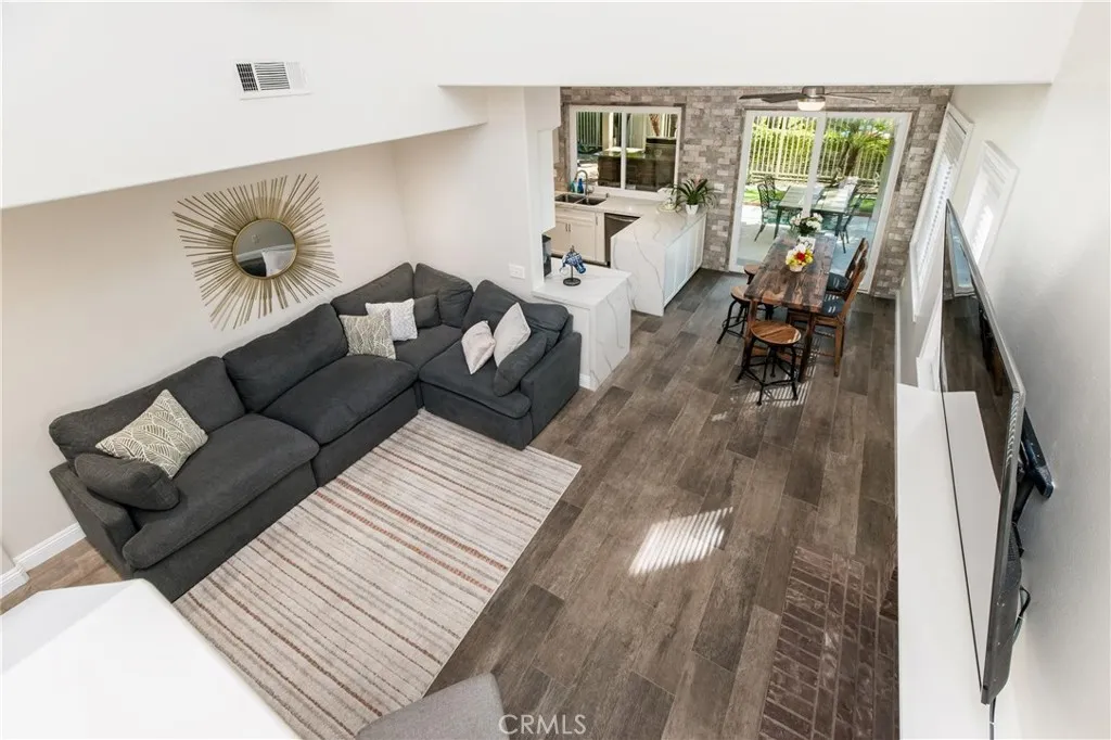 2 Via Boyero, Rancho Santa Margarita, California 92688 home-pic-11