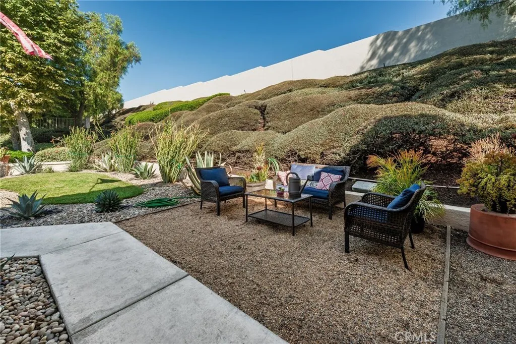 2 Via Boyero, Rancho Santa Margarita, California 92688 home-pic-3