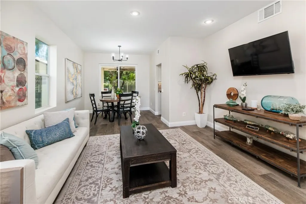 2 Via Boyero, Rancho Santa Margarita, California 92688 home-pic-6