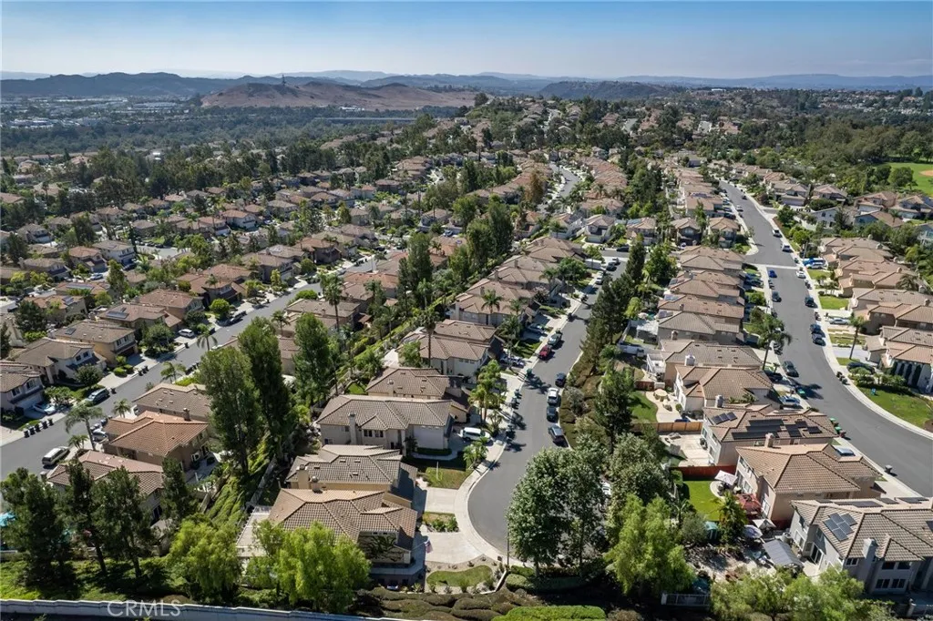 2 Via Boyero, Rancho Santa Margarita, California 92688 home-pic-24