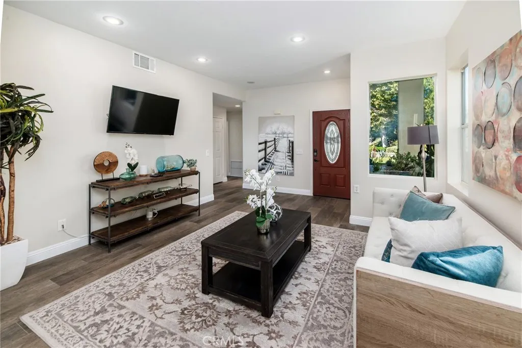 2 Via Boyero, Rancho Santa Margarita, California 92688 home-pic-4
