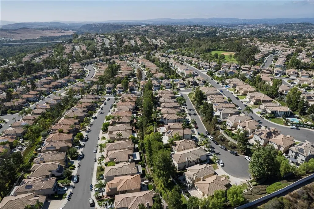 2 Via Boyero, Rancho Santa Margarita, California 92688 home-pic-22