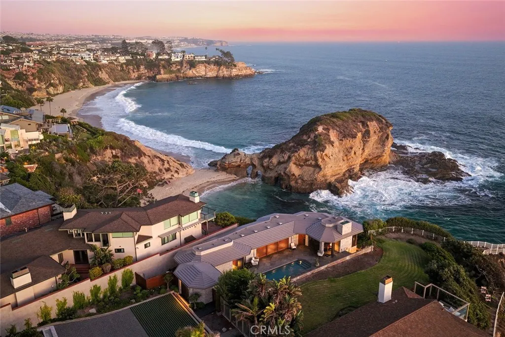 3 N La Senda, Laguna Beach, California 92651 home-pic-37