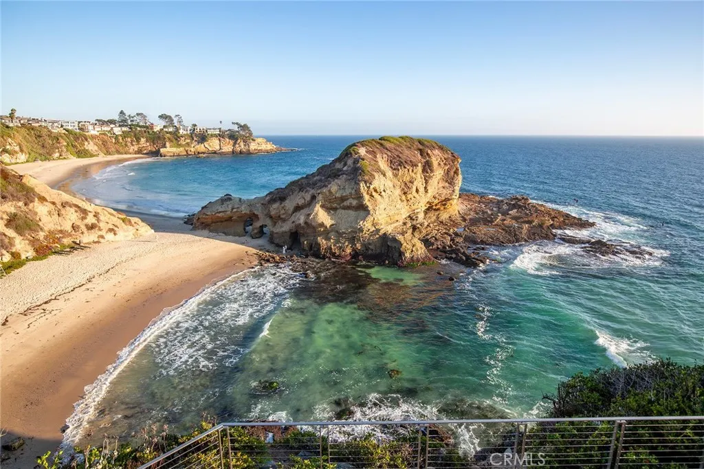 3 N La Senda, Laguna Beach, California 92651 home-pic-7