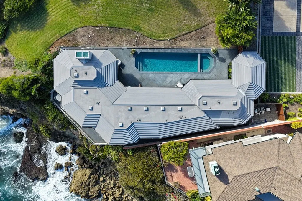 3 N La Senda, Laguna Beach, California 92651 home-pic-44