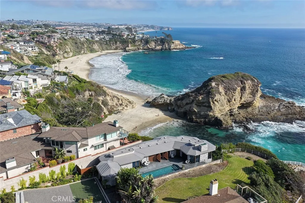 3 N La Senda, Laguna Beach, California 92651 home-pic-31