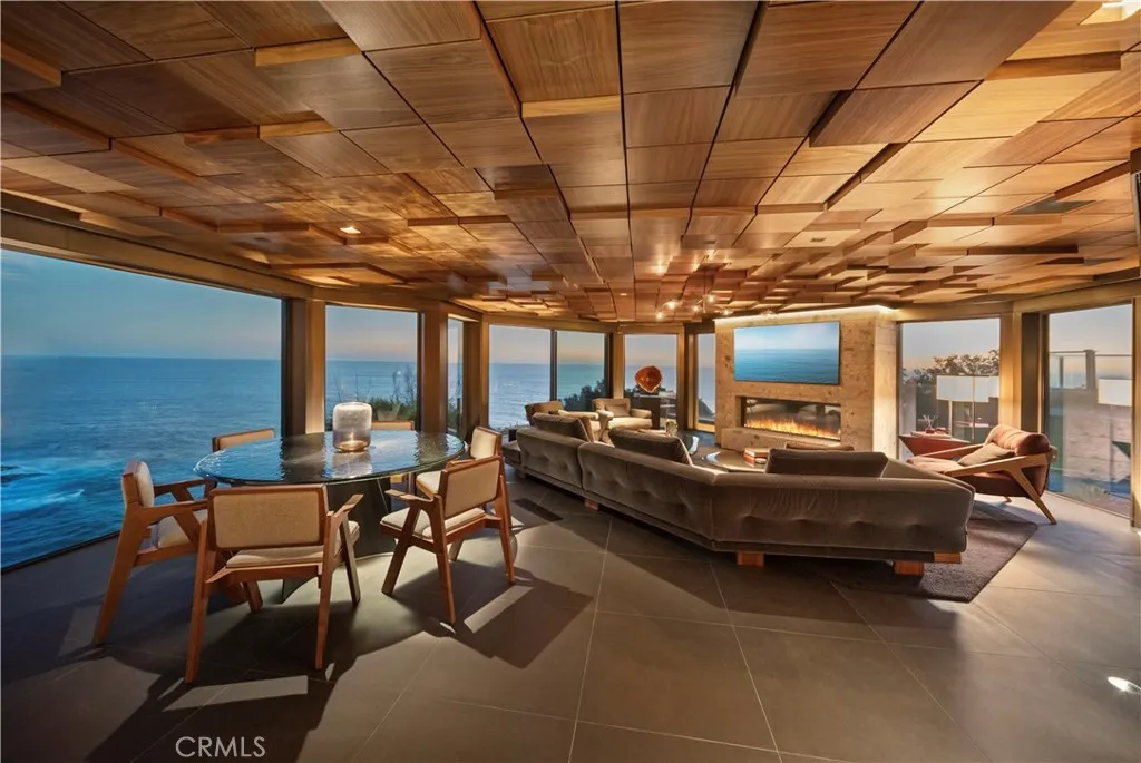 3 N La Senda, Laguna Beach, California 92651 home-pic-1