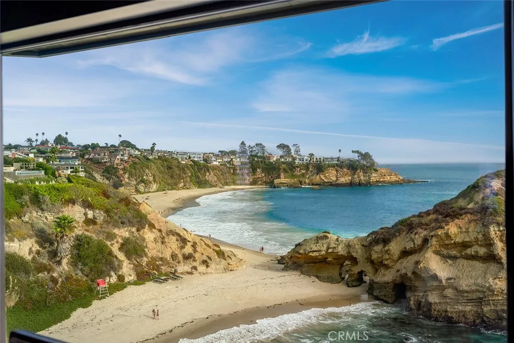 3 N La Senda, Laguna Beach, California 92651 home-pic-13