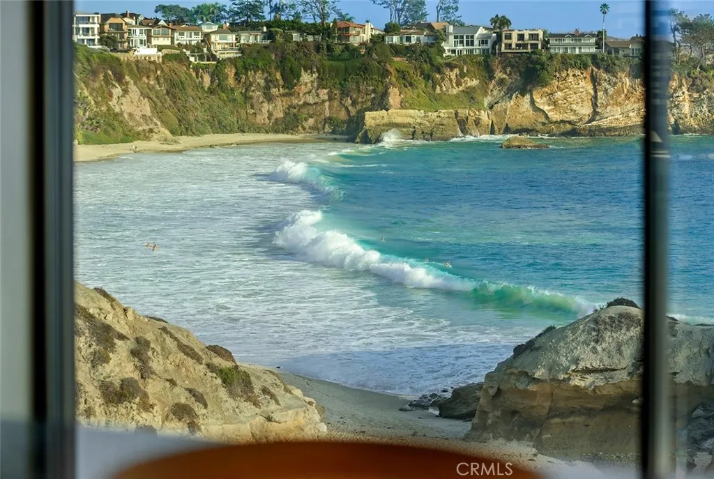 3 N La Senda, Laguna Beach, California 92651 home-pic-25