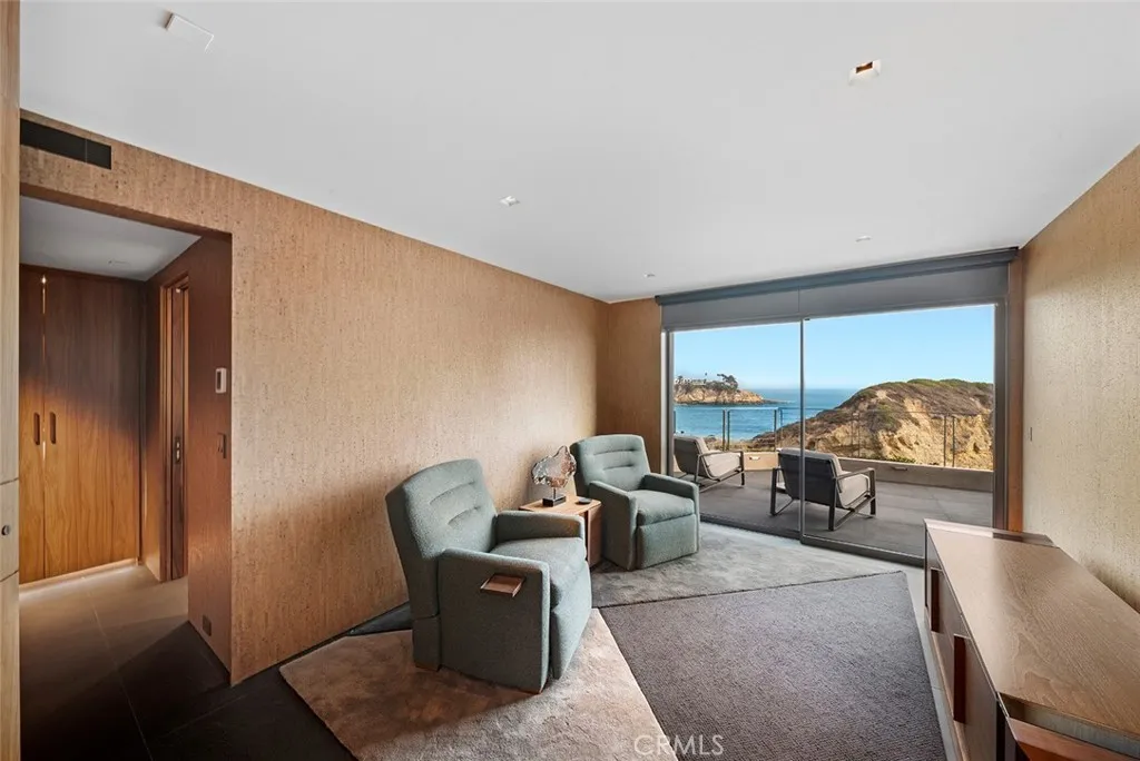 3 N La Senda, Laguna Beach, California 92651 home-pic-21