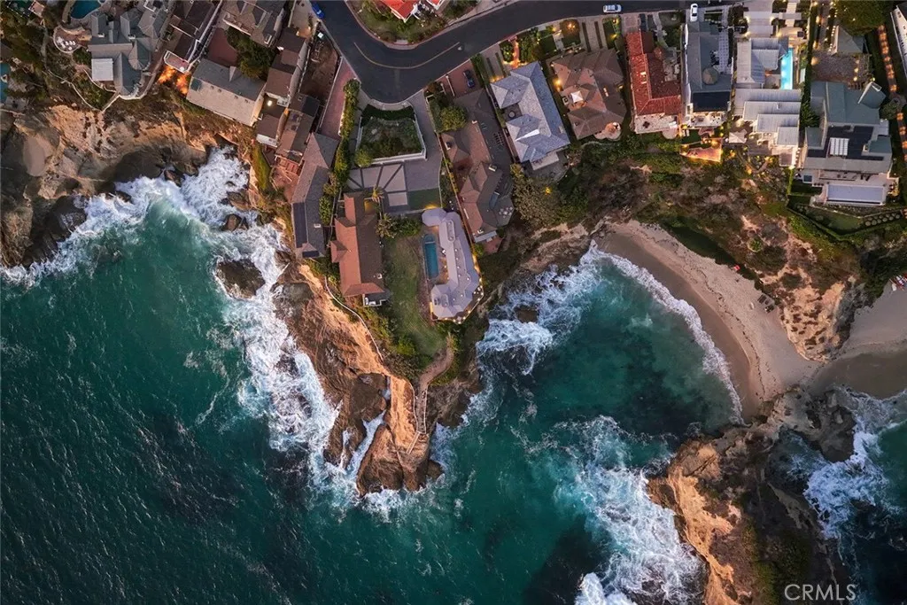 3 N La Senda, Laguna Beach, California 92651 home-pic-41